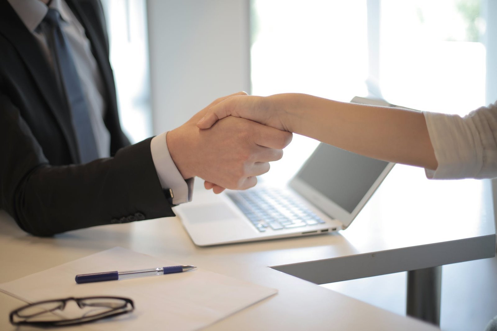 Parceria de negócios: quando devo procurar novos parceiros comerciais