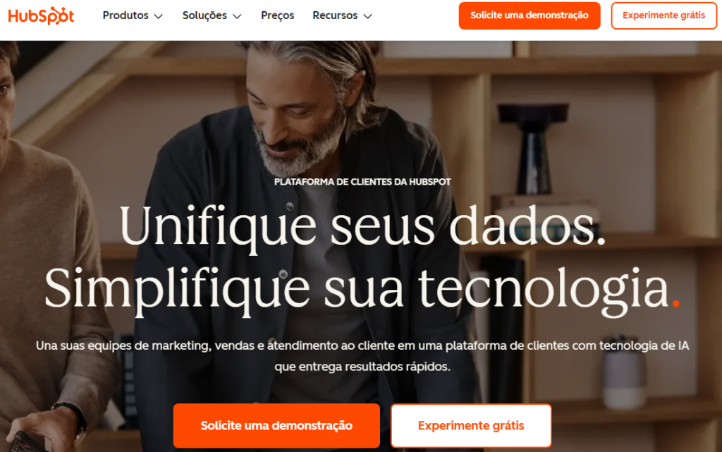 HubSpot (CRM + Marketing + IA)